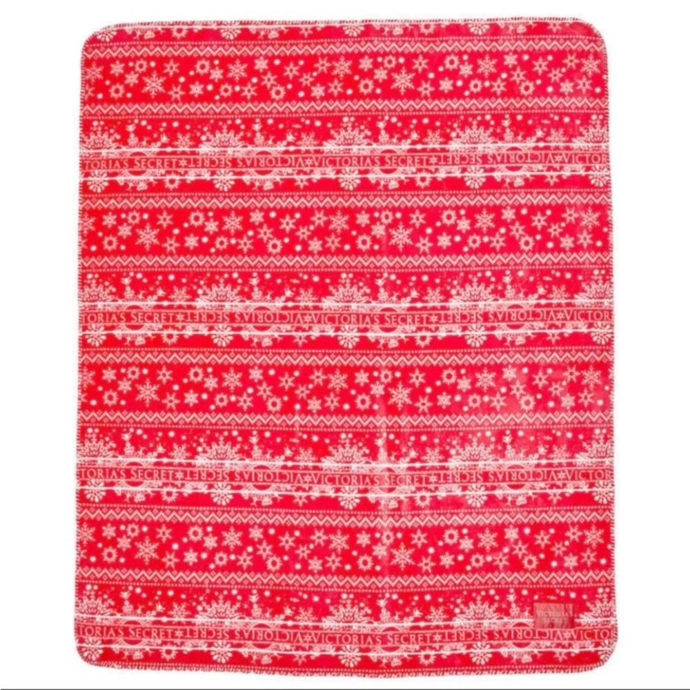 ❤️♥️💋NEW VICTORIA SECRET RED FAIR ISLE SNOWFLAKE ❄️ PLUSH FLEECE BLANKET